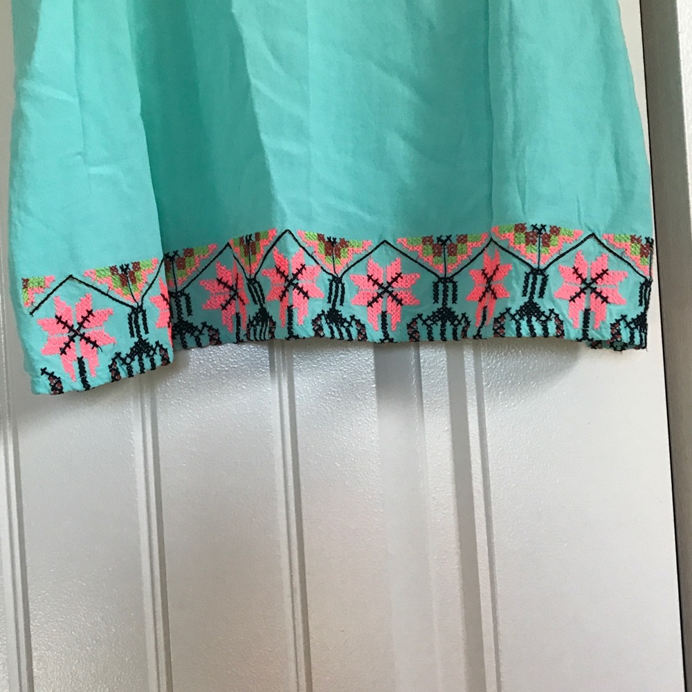 Spring tank top - Picture 2 of 2